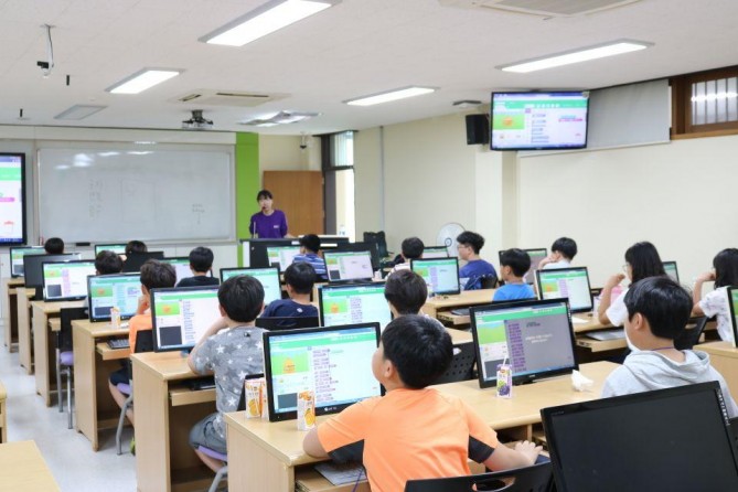 커넥트재단 제공